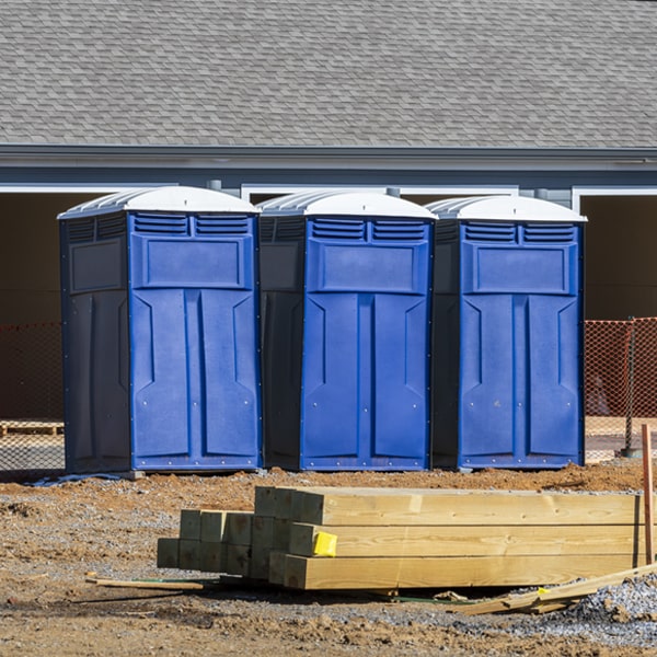 what is the cost difference between standard and deluxe portable restroom rentals in Fort Howard MD